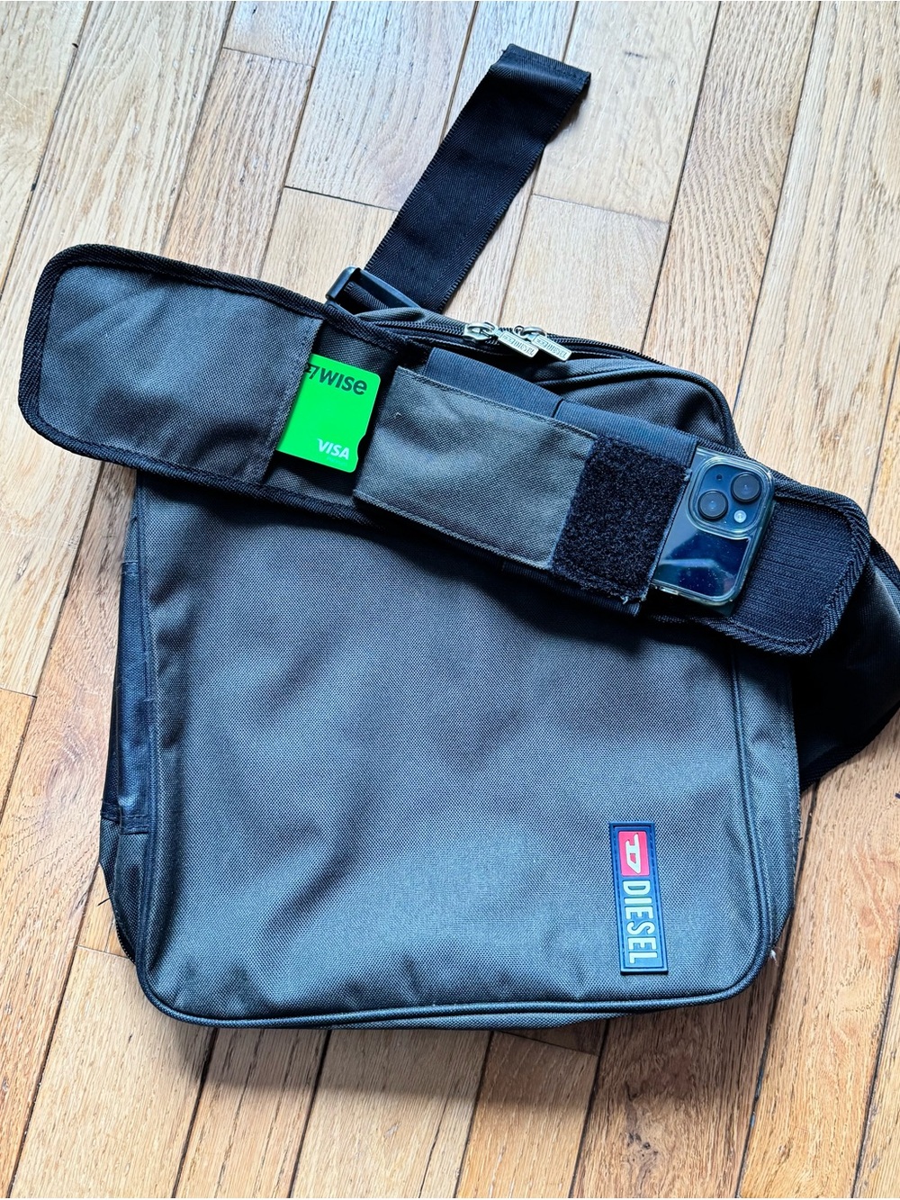 Vintage style Diesel Canvas Messenger Bag, Crossbody Bag with Logo Patch, Green - Picture 3 of 6